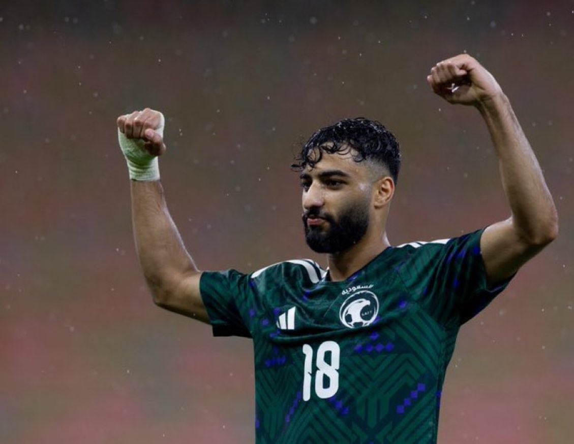 1SMi_'s tweet photo. ياشيخ روح الله يجعلنا نشوفك فالهلال https://t.co/MntaC8cPAr