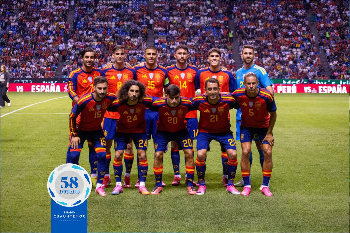 EstadioCuauh's tweet photo. Durante 58 años el Estadio Cuauhtémoc 🏟️ ha sido parte de grandes eventos. Hoy recordamos algunos de los más icónicos.  🫡

Que sean más años donde el 2 veces mundialista sea el protagonista de la cuarta ciudad más grande de México. 🔥 https://t.co/abkZ3Ofqeb