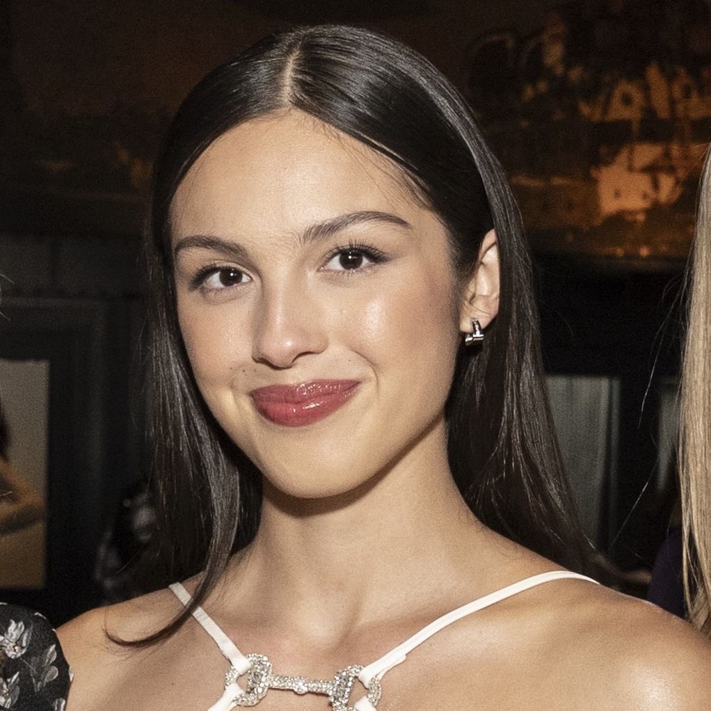 ivaispurple's tweet photo. just going to say if you hate olivia deer rodrigo, i hate you 10 times more! thats my deer angel girl https://t.co/dGf3qdIU2Q