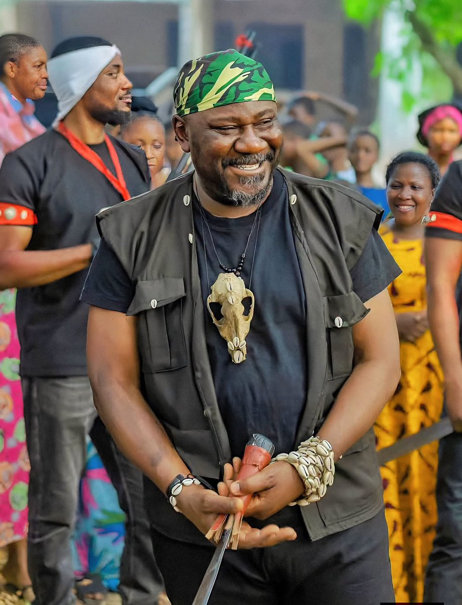 kingofwealths7's tweet photo. How many of us remember this legend? https://t.co/pX46gXlbCQ