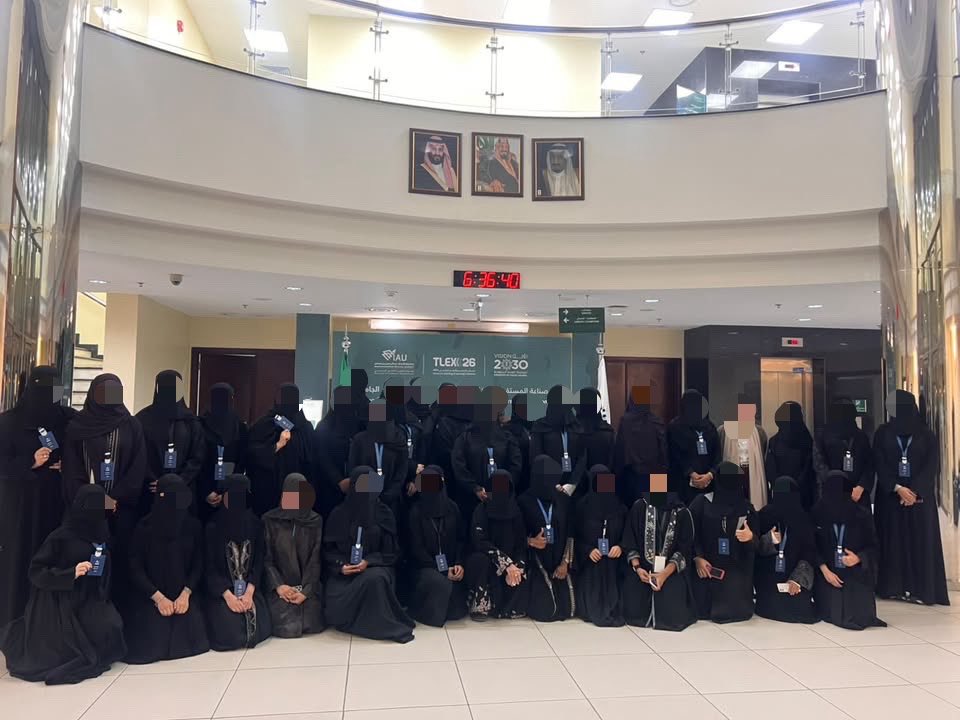 yotavr's tweet photo. اليوم الثالث و الاخيييير ):
كان برنامج نافع و تجربة فريدة من نوعها بداية من أسلوب المدربة إلى جميع العضوات الحاضرين 
و بالأخص فريقي💞 https://t.co/KiBiWMxw29
