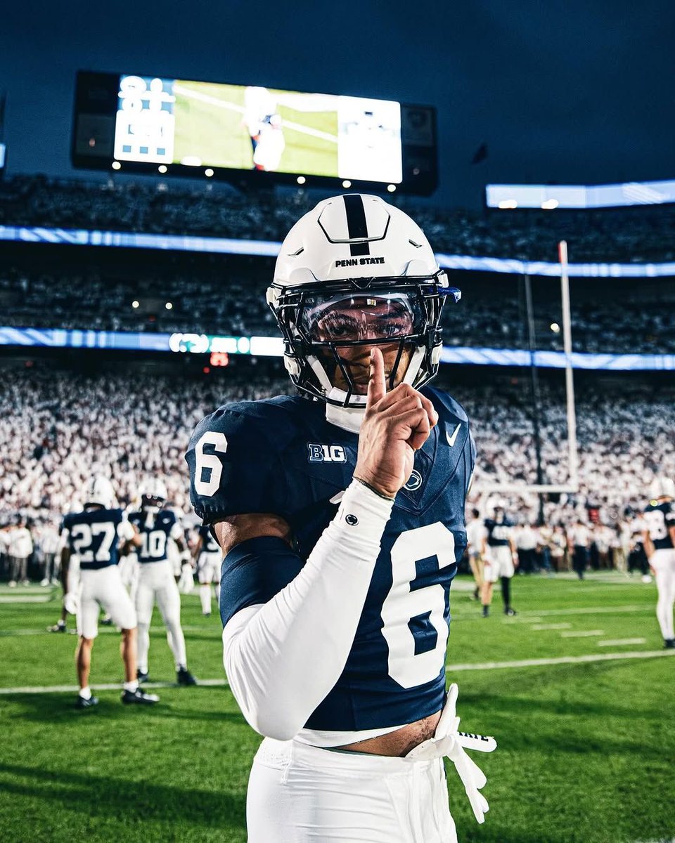 Jairusingram03's tweet photo. Thankful and blessed to receive an offer  from Penn State  
@PennStateFball @TankSmithPSU @_Roderickharris @DaRealCoachG @CoachXBrown https://t.co/Kcy1LN96bn