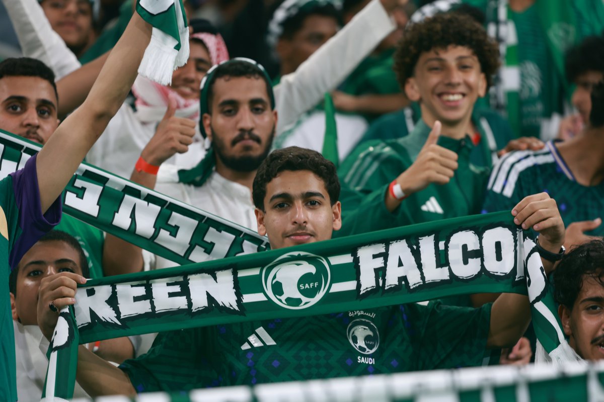 SaudiNTFans's tweet photo. 62,827 عاشقًا، مُرعبًا، عازفًا 🎼🤩

شكرًا من القلب 💚

#هذا_الأخضر | #السعودية_الإمارات https://t.co/D0KN2bwJ5j