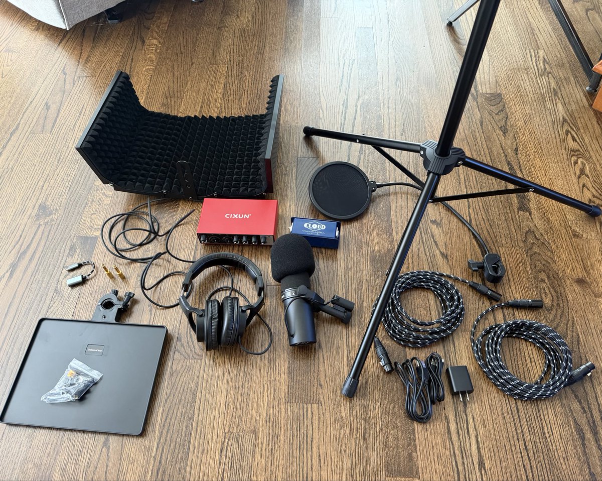 pntrack's tweet photo. Doing my own audible is going to be a challenge. 😳 https://t.co/Jzb1w30AAl