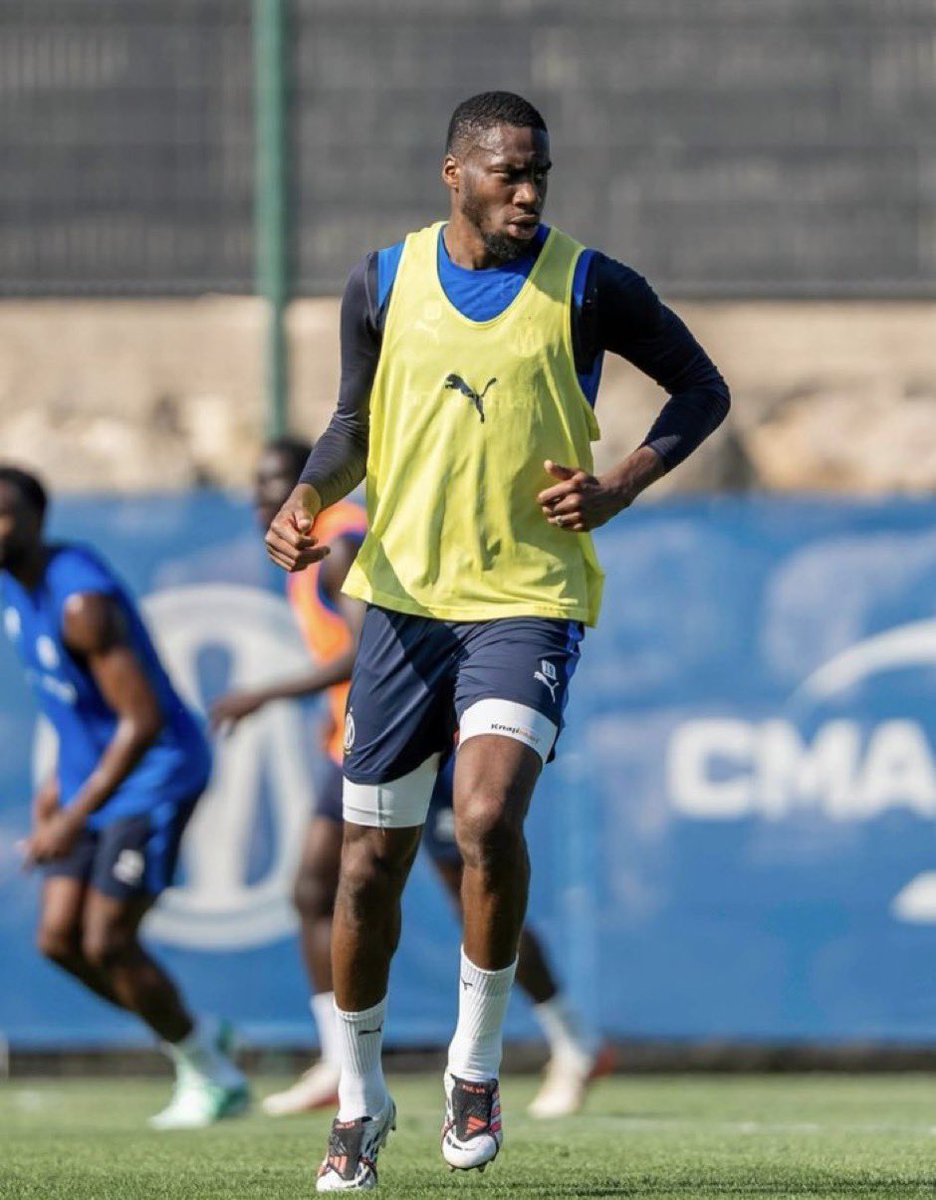 LeJournalOM13's tweet photo. 🚨Geoffrey Kondogbia était bien de retour à l'entraînement ce mardi. 😤🔋

[@OM_Officiel]
#TeamOM #OM https://t.co/zfaxInApWx