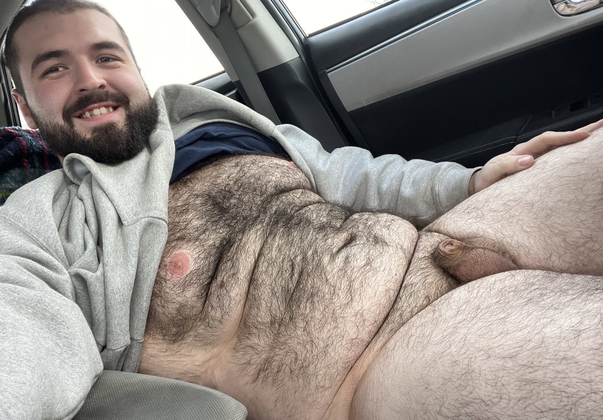 Parade312152184's tweet photo. @exp0sed32  I would take a ride in your car.  Love your little dick and hairy body https://t.co/1mpgjXR6Pi