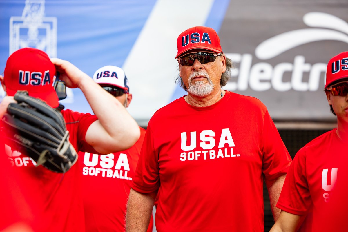 USASoftballJMNT's tweet photo. Couldn’t do it without them 🫡🇺🇸 

Happy #NationalCoachesDay!

#U18MNT | @USASoftball https://t.co/9OFuKyPfsa