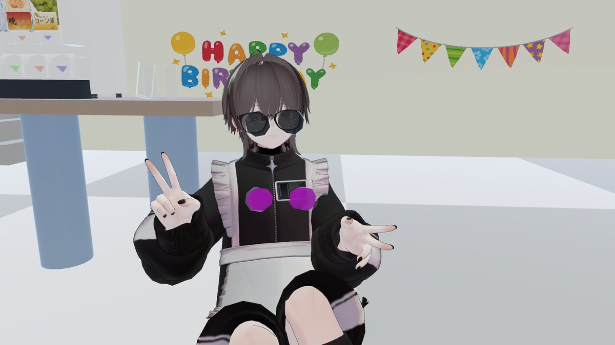 banannnan1's tweet photo. 退勤して仕事して祝ってあげた https://t.co/TxDnjjcwop