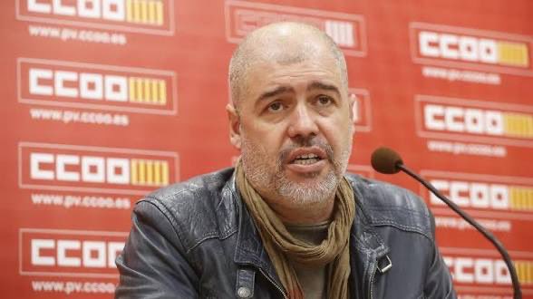 Doct_Tricornio's tweet photo. 🔴 Esta pareja de jetas, de come gambas, de parásitos sociales, de vagos y apesebrados, no han movido un puto dedo en ocho años por ninguna tropelía de Pedro Sánchez y ahora están preparando una huelga general contra la oposición: el primer país del mundo en que miembros del gobierno llaman al boicot contra ellos mismos y los sindicatos van a convocar una huelga contra los que no están gobernando 

Este es el lodazal infecto en el que el PSOE ha convertido España: HAY QUE ECHARLOS AL CUBO DE BASURA DE LA HISTORIA A TODOS YA