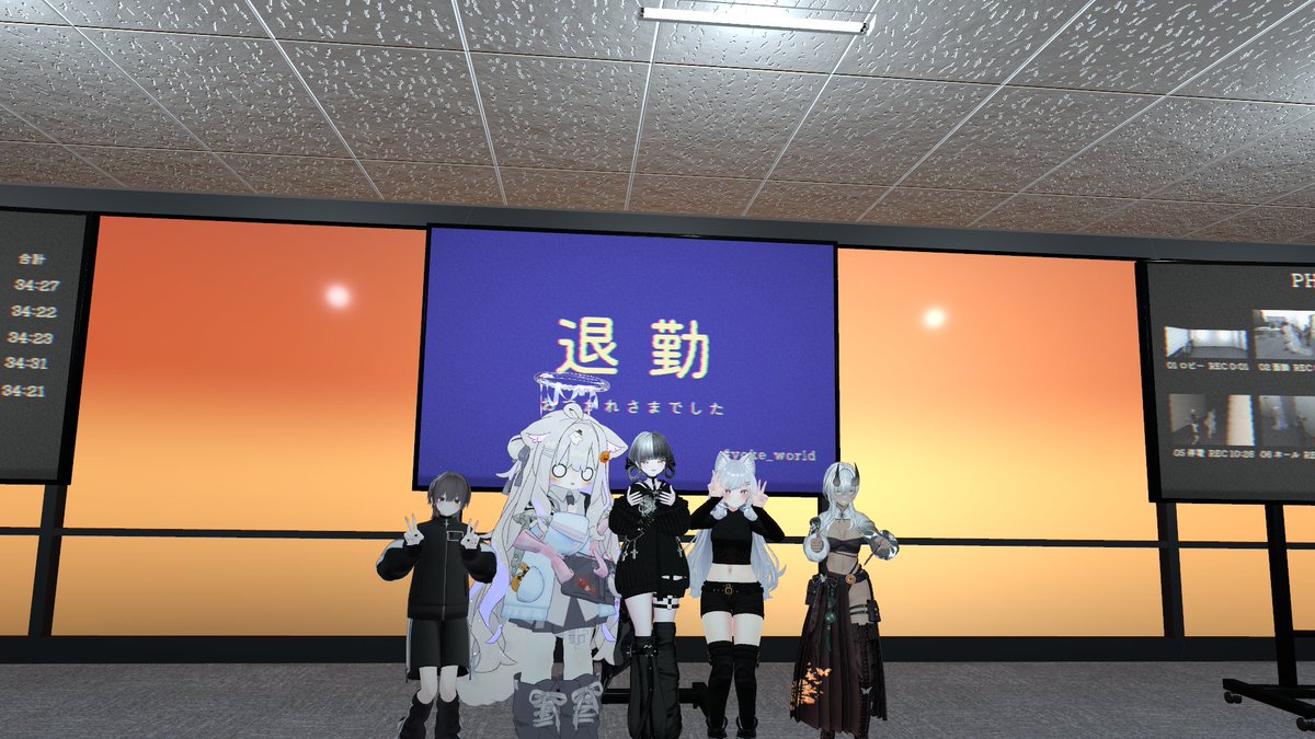 banannnan1's tweet photo. 退勤して仕事して祝ってあげた https://t.co/TxDnjjcwop