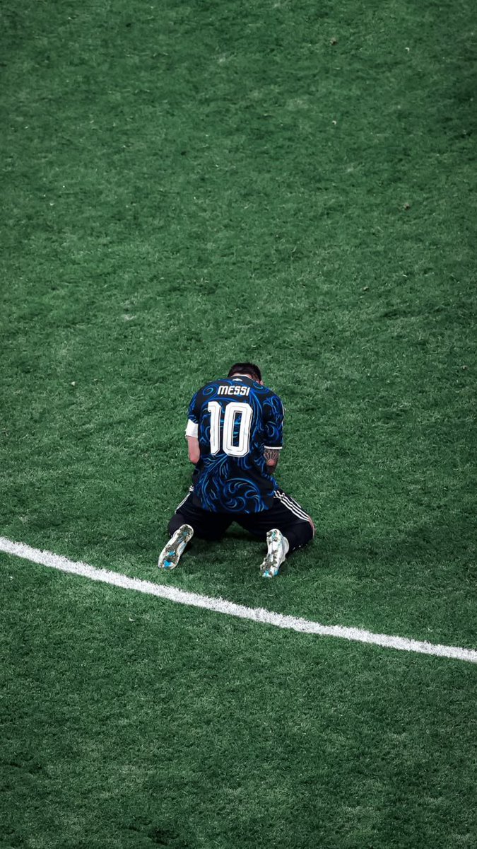 ifcarsha's tweet photo. La cuarta estrella siempre fue él. https://t.co/gI1AaLXCp2