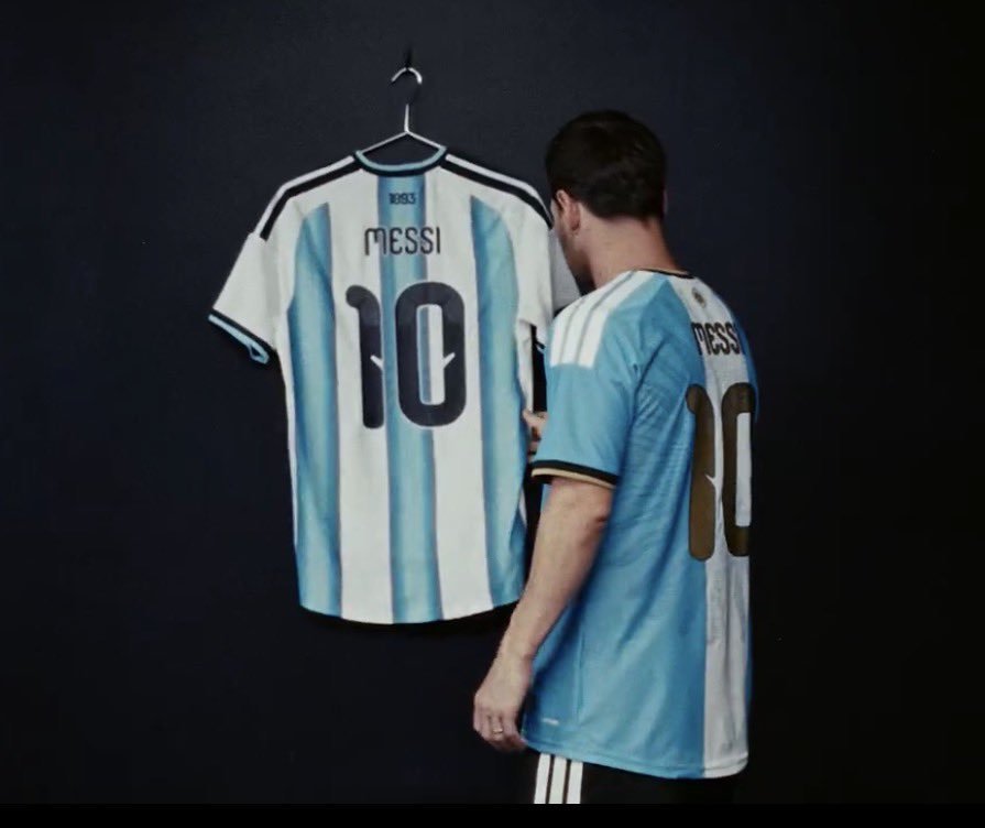 0tuhin0's tweet photo. Thank you leo 

#messi https://t.co/qdSDmqRm8p