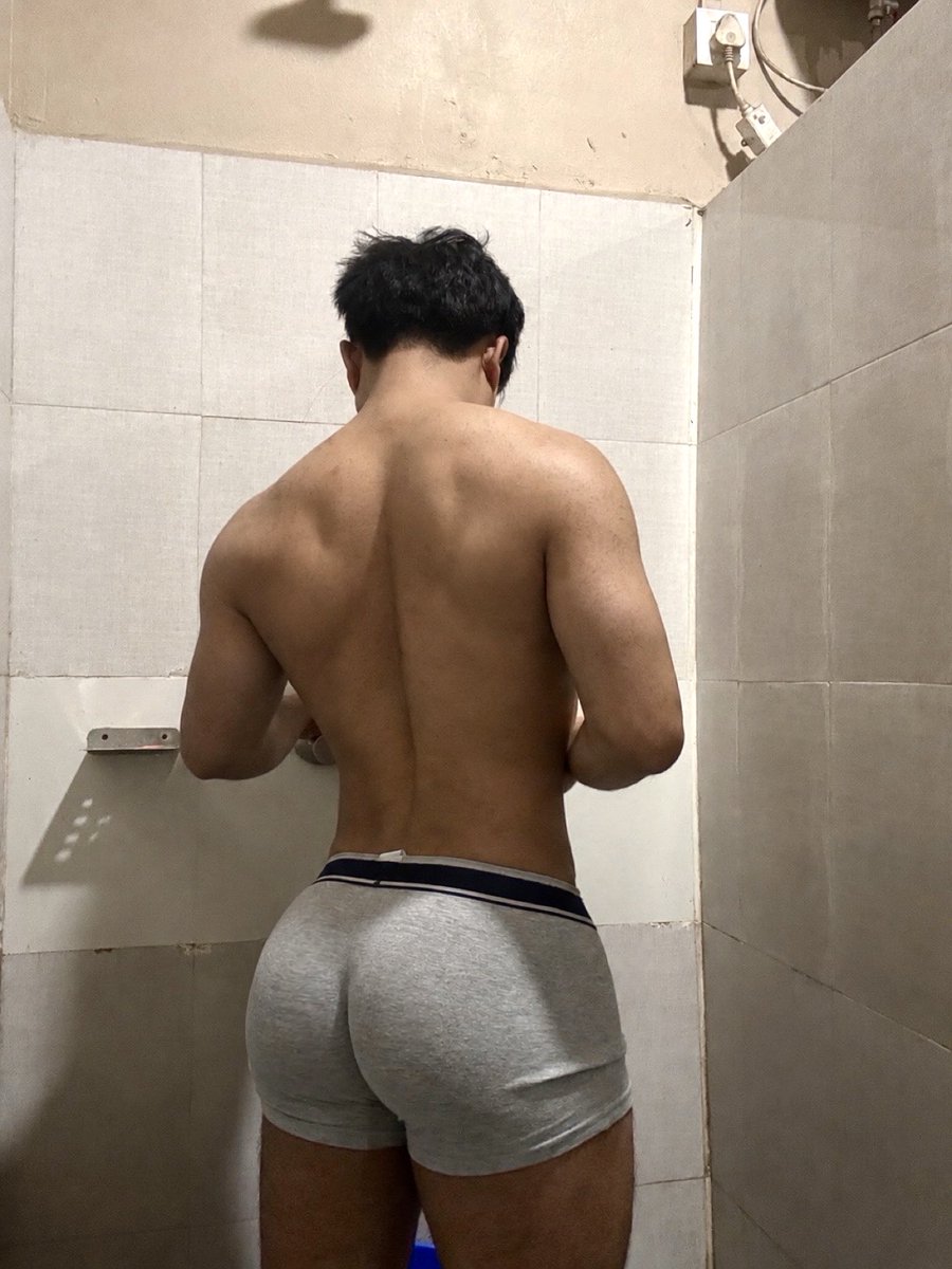 TimoRuata's tweet photo. The front and the back!!! https://t.co/fZtQjJlTog