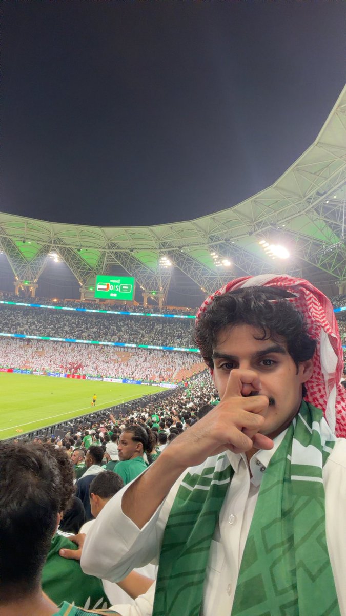 salman_675's tweet photo. والله ان معنا جمهور ودولة 🇸🇦💚☝🏻 https://t.co/2t3VJfIEE5