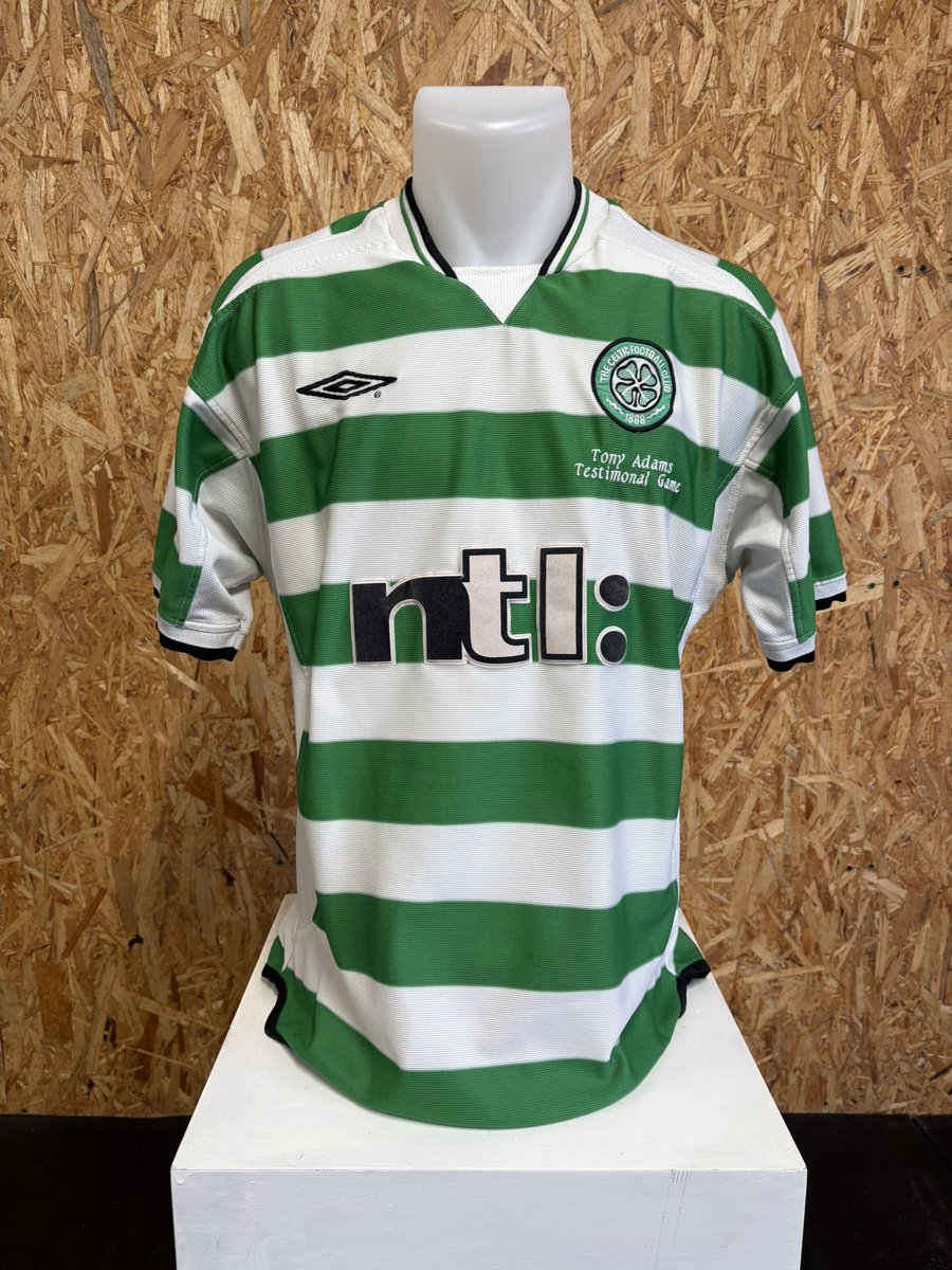 polmac7's tweet photo. Couple more shirts picked up. 

Both match issued. https://t.co/is3OYitPqb