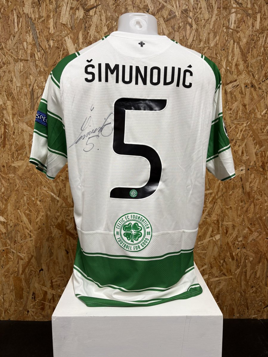 polmac7's tweet photo. Couple more shirts picked up. 

Both match issued. https://t.co/is3OYitPqb