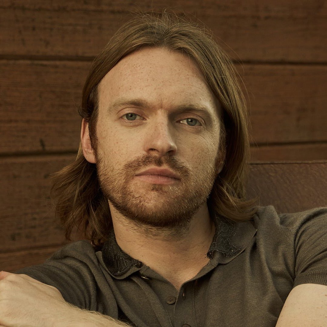 tracklist's tweet photo. FINNEAS comenta sobre as eleições do Brasil em nova atualização:

“O Brasil está prestes a eleger outro Bolsonaro. Acredite em mim, vindo dos Estados Unidos: na segunda vez, é ainda pior.” https://t.co/CdxR1Wn5PM