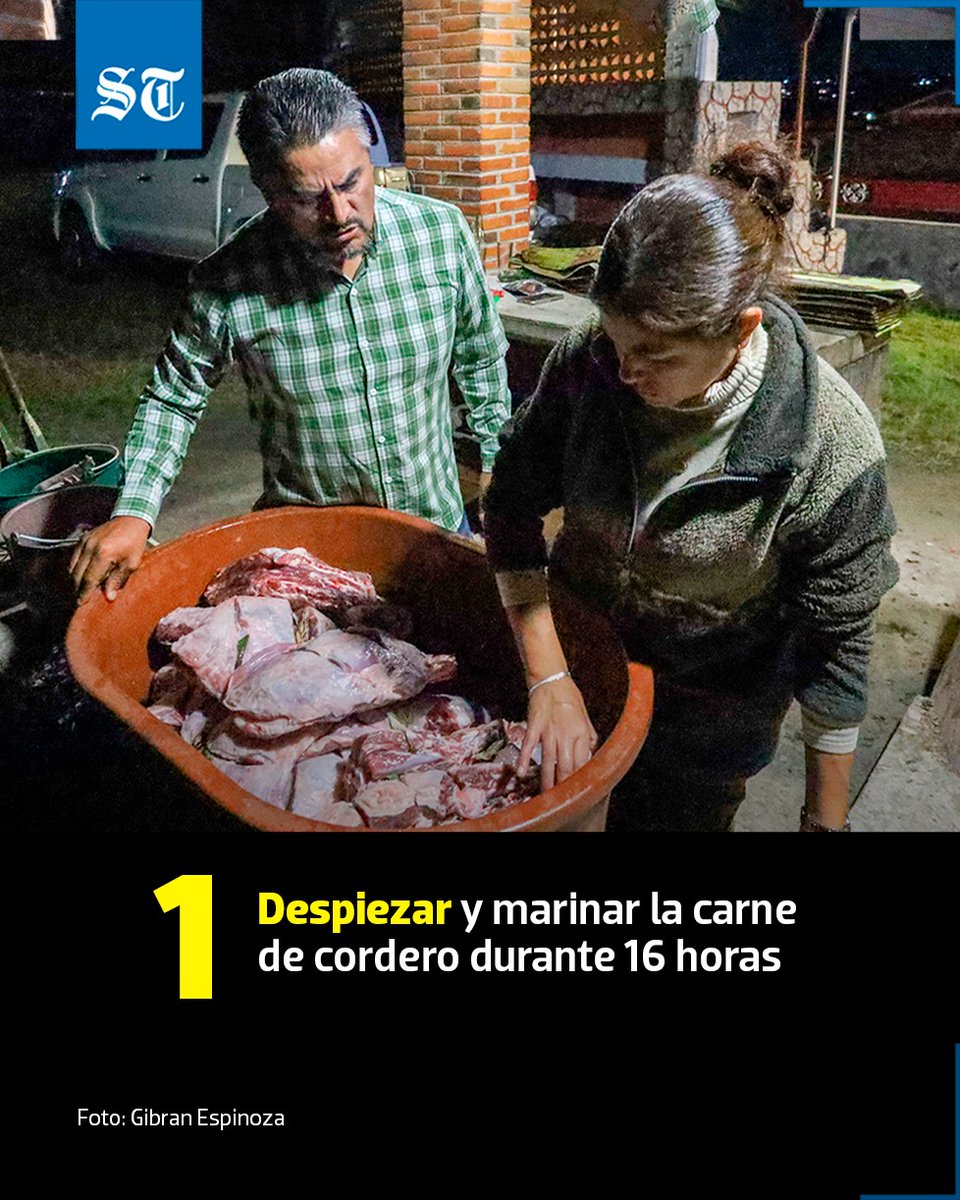 SoldeTlaxcala's tweet photo. 🔥🐑 ¿Cómo se prepara la #barbacoa en Tlaxcala?
Detrás del #taco del domingo hay hasta cuatro días de trabajo, fuego, pencas de #maguey, barro y un proceso que comienza desde el jueves.
🌮 ¿Conocías todo lo que hay detrás de un taco de barbacoa?
👉 https://t.co/wc8IxxpGdv https://t.co/srhwD88Gxn