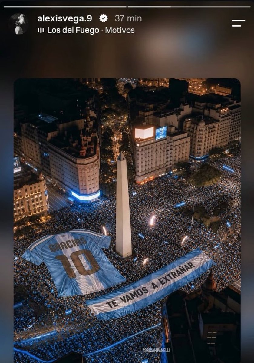 IssDannie's tweet photo. este naco y estupido 😭 https://t.co/wwQmbmuMCN