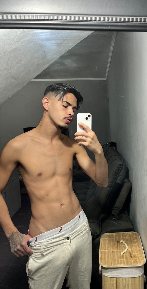 slv0k9's tweet photo. 😏🔥 https://t.co/kqgX86VrIl