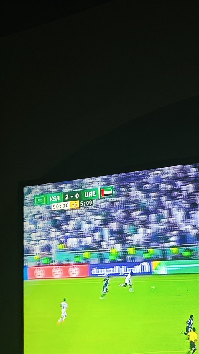 zc2z3's tweet photo. فززنااااا مبروك لنااا ملعبنا وكورتنا والكأس حقنا واخذناه وطلعناااا💚 https://t.co/2tLqO0rfDg