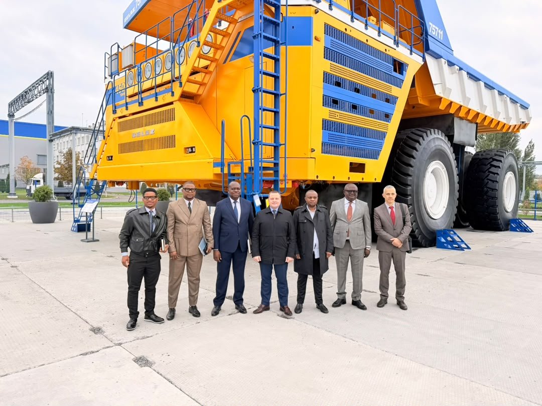 jeremieKub72582's tweet photo. 🇨🇩🇧🇾 TRANSCO poursuit sa mission en Biélorussie sous la conduite du DG Jérémie KILUBU MATONDO, à la découverte de solutions innovantes pour moderniser le transport public et améliorer la mobilité en RDC.@PresidenceRdc https://t.co/4U8okKJX66