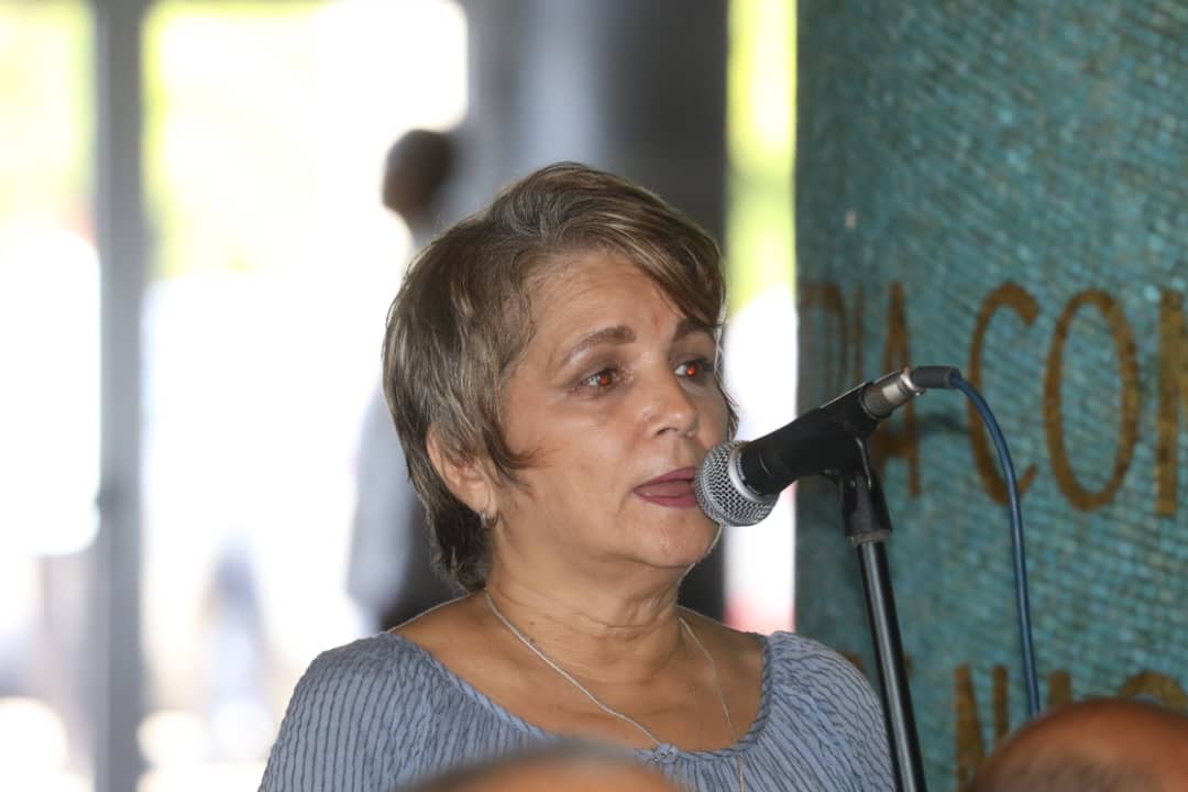 DrRobertoMOjeda's tweet photo. Participamos junto a @DiazCanelB, en el intercambio con familiares de las víctimas del terrorismo contra nuestro país. Un espacio que reafirmó la firmeza de este pueblo, su ética frente a este flagelo y que condenó el bloqueo por constituir un acto de terrorismo contra #Cuba https://t.co/v6w0xlTJUX