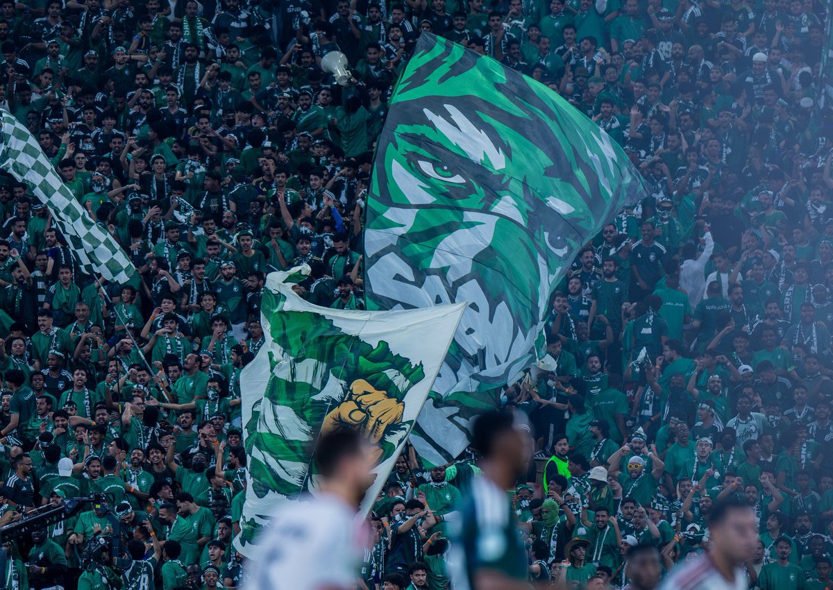 shihab_albloshi's tweet photo. ألف مبروك للمنتخب السعودي الكأس 🏆🇸🇦💚
هردلك للمنتخب الاماراتي 🇦🇪🤍

بطولة ناجحة بكل المقايس

إذا كانت بطولة كأس الخليج كهذه
نتمنى في كل مرة تقام البطولة في المملكة

شكراً المنتخبين
شكراً للجمهور السعودي العظيم

#السعودية_الإمارات #كاس_خليجي_٢٧ https://t.co/ed8V5pNpIU