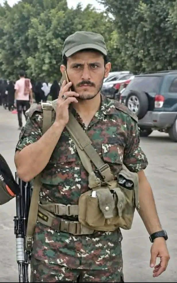 ahd_mry's tweet photo. غدا التشييع الذي يليق بة،
 الشهيد المجاهد: #العميد_صدام_مطهر_غلاب ابو عطان 
في محافظة إب غداً تشييع  ذالك من حمل في قلبة روحيه الإيمان والاستبسال الصادق كان بطل بكل ما تعنيه الكلمة مغواراً شجاع في المواقف شامخ في الرجولة، كريم في العطاء. فسلام ربي عليك يابو عطان
شهدائناء عظمائناء https://t.co/LDRmGfMPTO