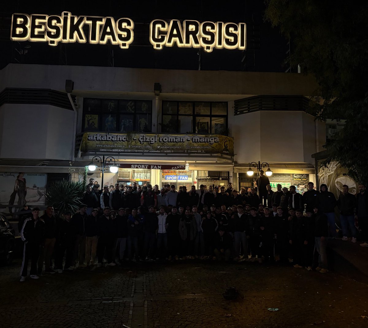 tribun_bjk's tweet photo. 📍BEŞİKTAŞ ÇARŞI, KAZAN! https://t.co/ipWPeGvJAK