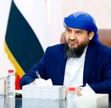 efdeov's tweet photo. الدليل من حوار عبدالرحمن المحرمي (أبو زرعة) مع صحيفة «عكاظ» على تبنيه لمشروع الدولة اليمنية: ركز طوال اللقاء على إطار اليمن الشامل بعبارات مثل "أمن اليمن والمنطقة استعادة مؤسسات الدولة و"تحرير اليمن منه أمر حتمي https://t.co/xx6tELf1x1