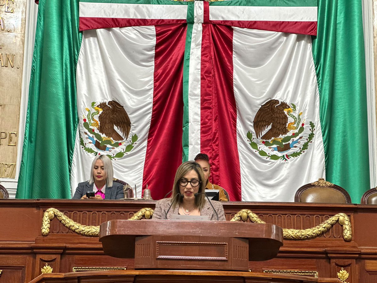 COPRED_CDMX's tweet photo. 👉Hoy acudimos al @Congreso_CdMex para acompañar la presentación de la iniciativa contra el gordoodio y la gordofobia, presentada por la diputada @jguerreromaya.

Un paso más hacia la eliminación de la discriminación por peso y corporalidad. 💛 https://t.co/8w0ycuTrqd