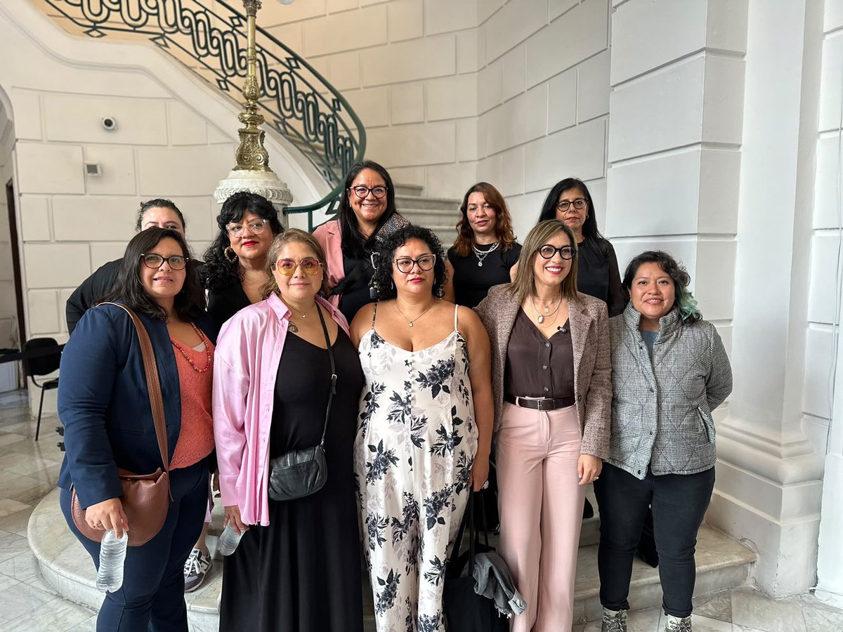 COPRED_CDMX's tweet photo. 👉Hoy acudimos al @Congreso_CdMex para acompañar la presentación de la iniciativa contra el gordoodio y la gordofobia, presentada por la diputada @jguerreromaya.

Un paso más hacia la eliminación de la discriminación por peso y corporalidad. 💛 https://t.co/8w0ycuTrqd