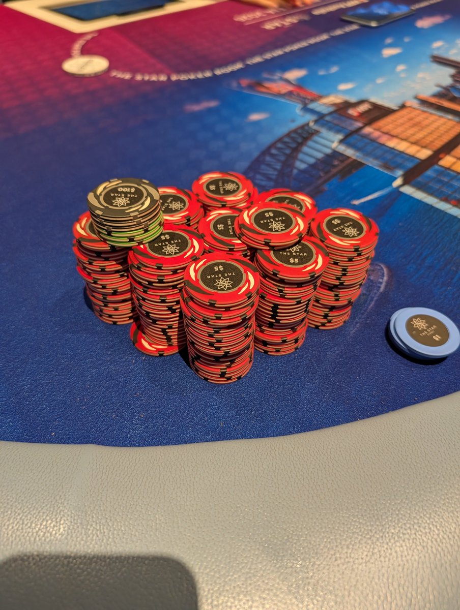 Supersapi3's tweet photo. 2/3 at @StarPokerSydney

QQ > AKo and ATo all in pre 🚀 https://t.co/VoXI8E9JwA