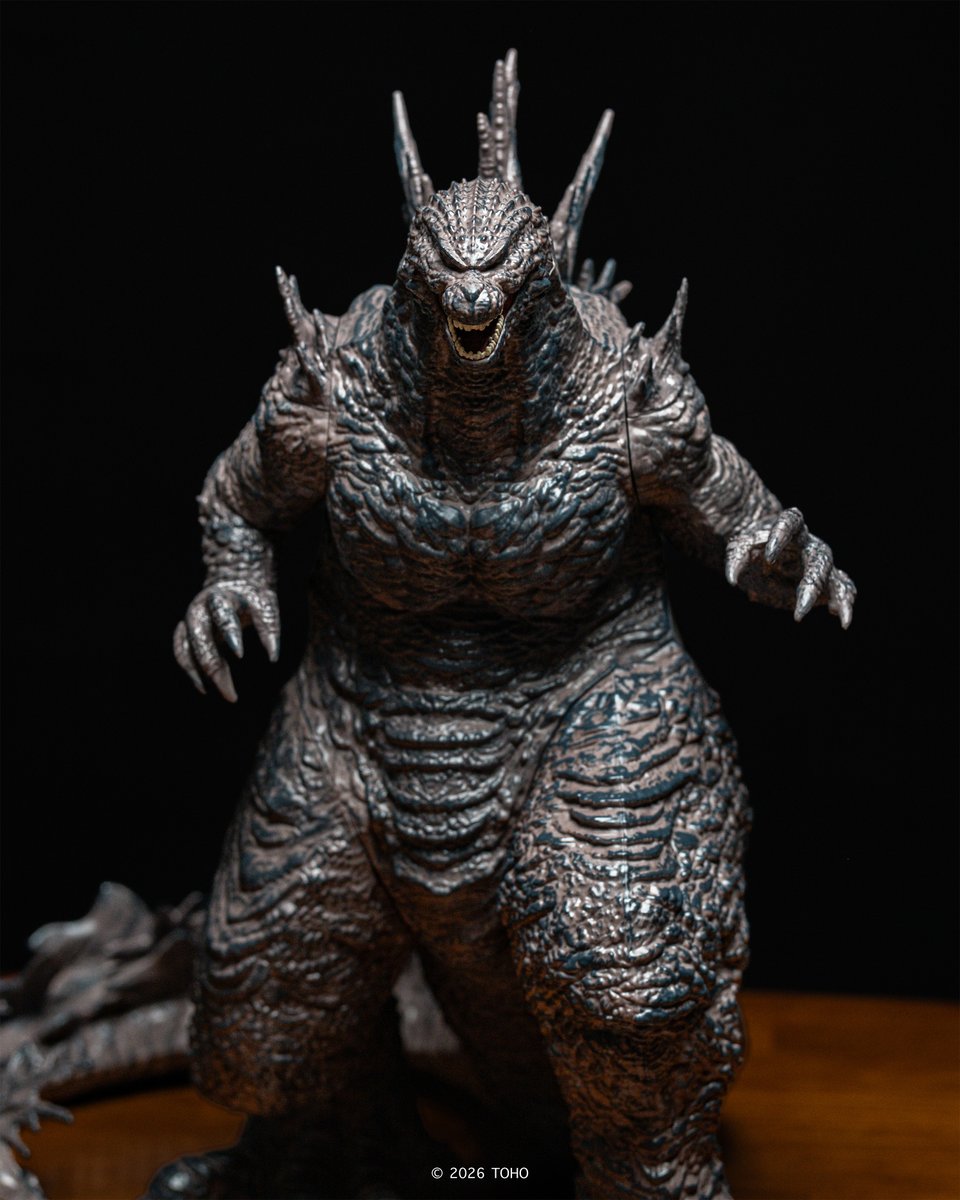 Godzilla_Toho's tweet photo. Here's a closer look at the #GodzillaMinusZero popcorn bucket.

Godzilla Day IMAX Early Access on November 3. In theatres November 6.
Tickets on sale now.
https://t.co/2Ktmma6fOa https://t.co/2YWBsmGPHT