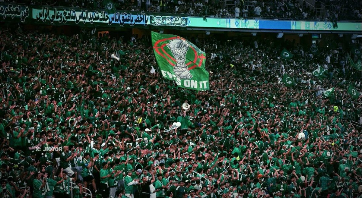 SFC_1957's tweet photo. دائماً وابداً الوجهه والانظار الى السعوديه

الحلم ياخذون كاس الخليج لـ قصر البحر
الواقع الكاس في قصر اخوان نوره 🇸🇦❤️ https://t.co/WwvyOaPK8e