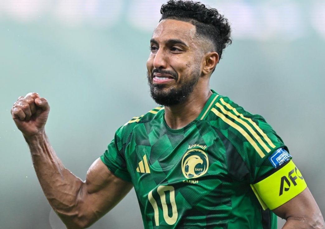 _stmjr's tweet photo. كان يستاهل يفرح بالكاس معهم والله فرحتي ناقصه شوي بغياب الاسطوره https://t.co/9iMIGXj3p9