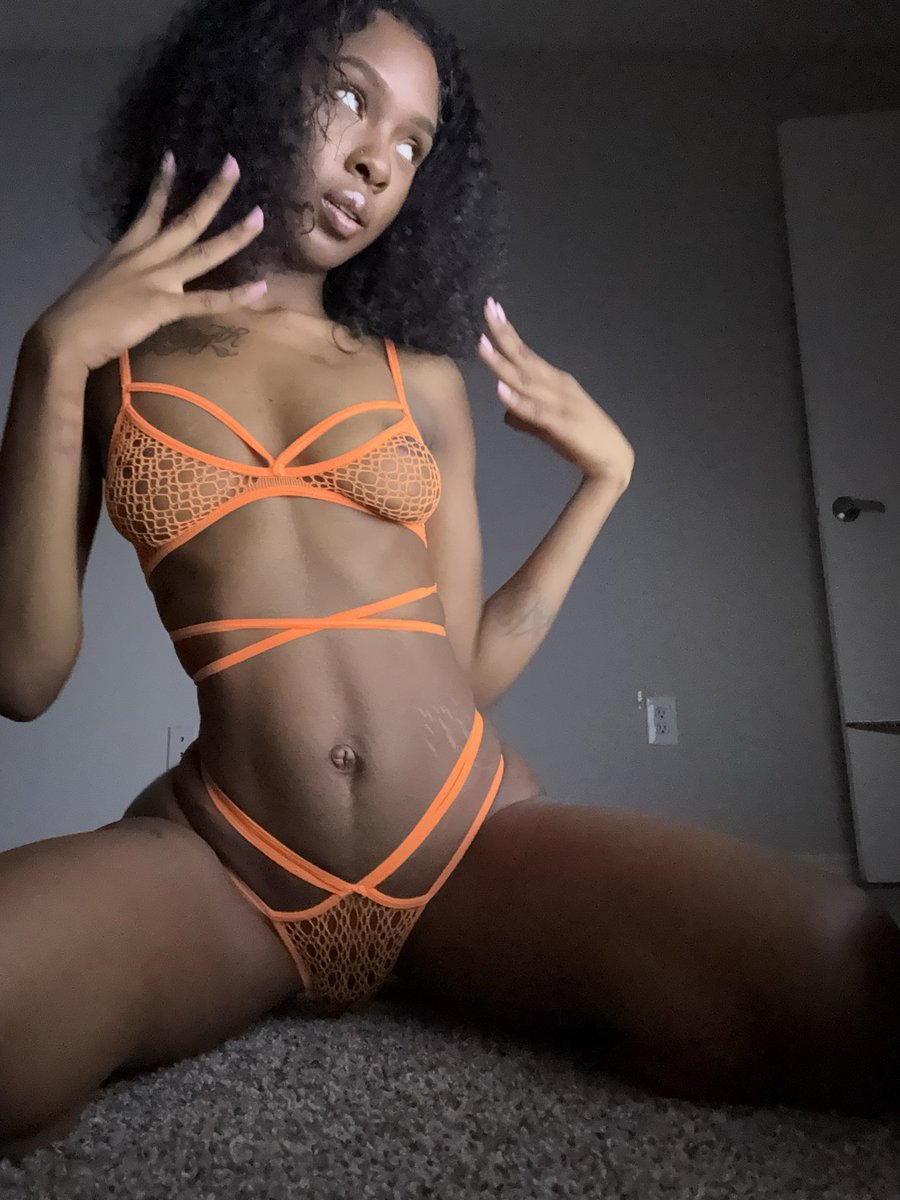 5starfreakness's tweet photo. https://t.co/zZTpSVX76e https://t.co/m0D8LOQdZp