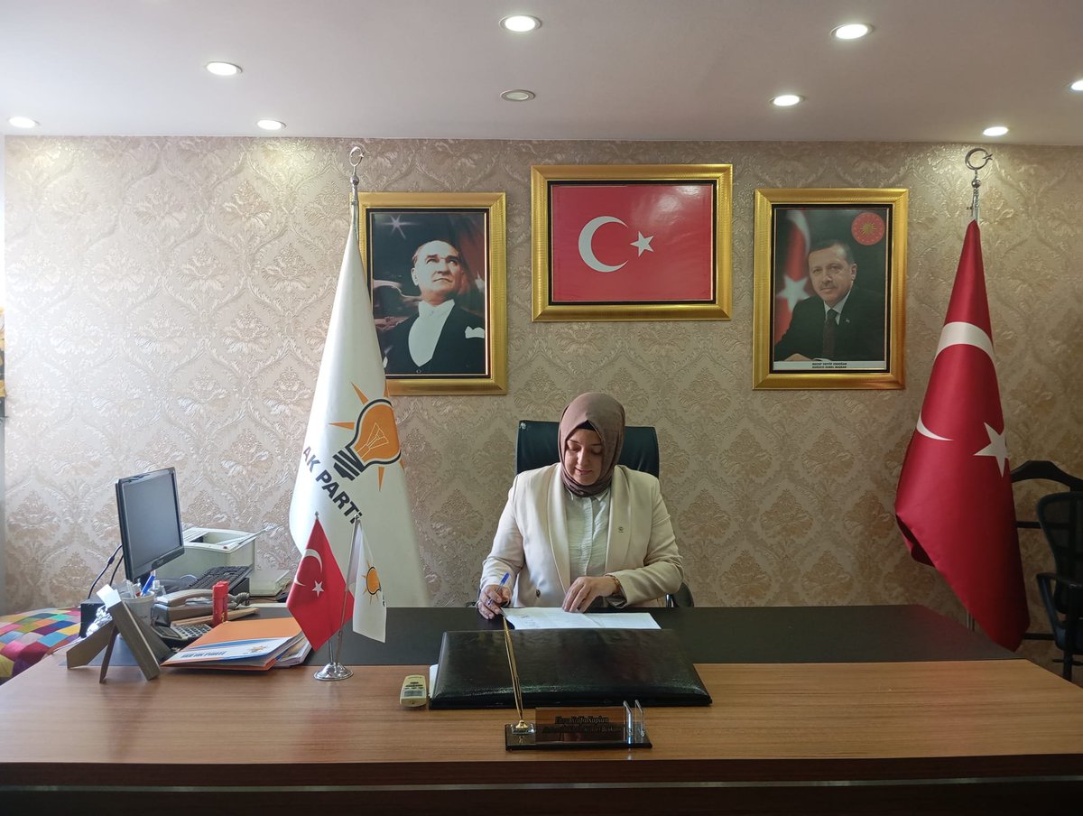 akkadin_manisa's tweet photo. İl Kadın Kolları Başkanımız Ebru Kalfa Kaplan Başkanlığında,İl Kadın Kolları Yürütme Kurulu Toplantımızı Gerçekleştirdik.

Hayırlara vesile olsun... https://t.co/u7PndlBoUr