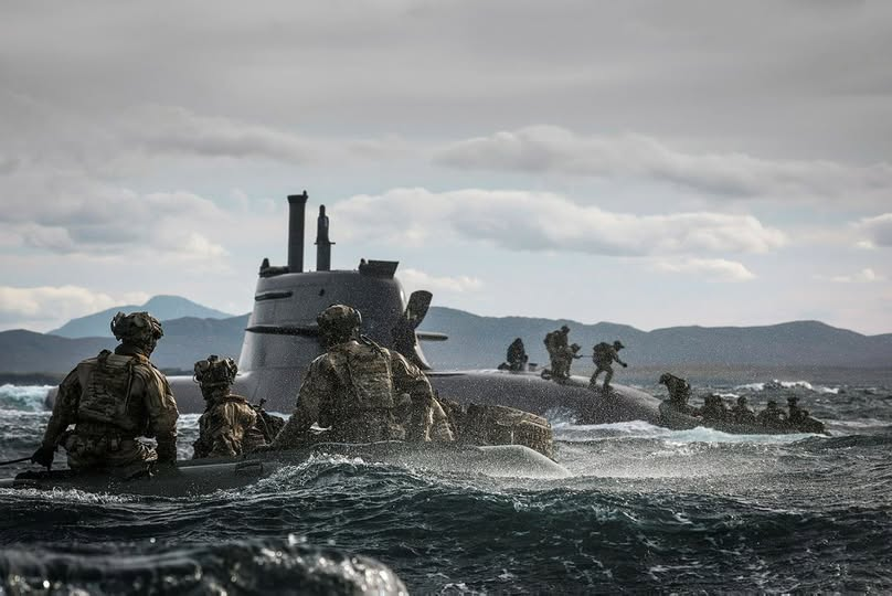 MilitaryJournal's tweet photo. Meiktila Commandos board a German submarine off the north coast of Scotland during Exercise Strike Warrior 26.

📷  LPhot Hutchins / UK MOD © Crown copyright 2026 https://t.co/rWc3O1CBuf