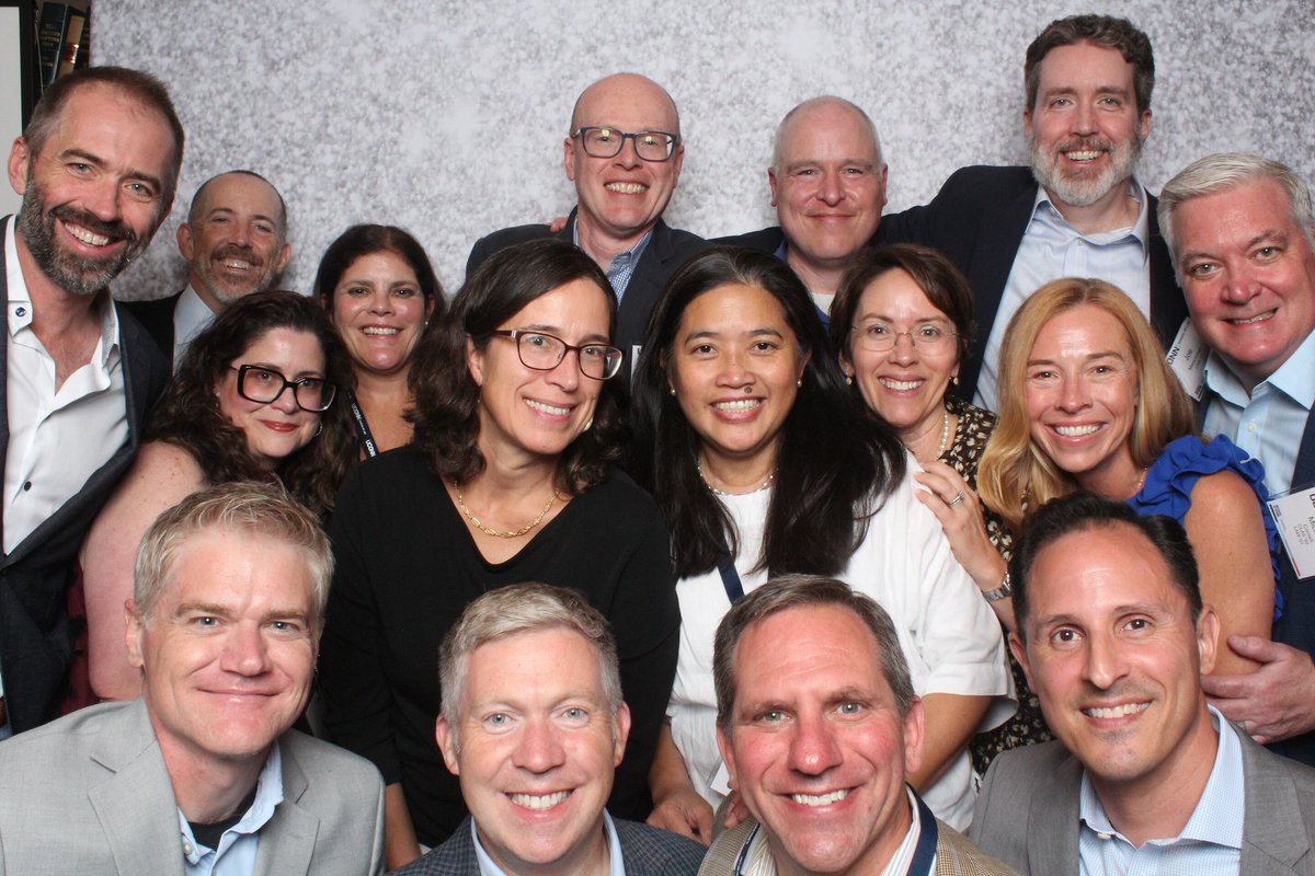 UConnLaw's tweet photo. We made new memories with old friends during Law Reunion! Alumni from years ending in 1 and 6, you can find more photos on Flickr: https://t.co/sBkoQWIcaZ

Alumni from years ending in 2 and 7, if you want to get involved with your reunion, contact jabbott@foundation.uconn.edu. https://t.co/wXjzbA6ucq