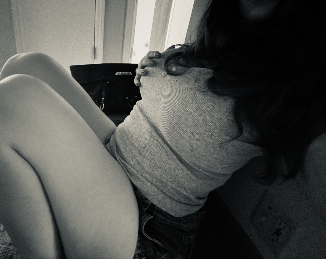 SleepCri's tweet photo. Long time lurker #Nsfwtwt #nsfw #cnckink #intro #moots 
MDNI!! 18+ 

-20
-she/her
-bpd
-hard kinks
-sub
-just posting whatever

♡/↻ for moots https://t.co/fFrGJooFBB