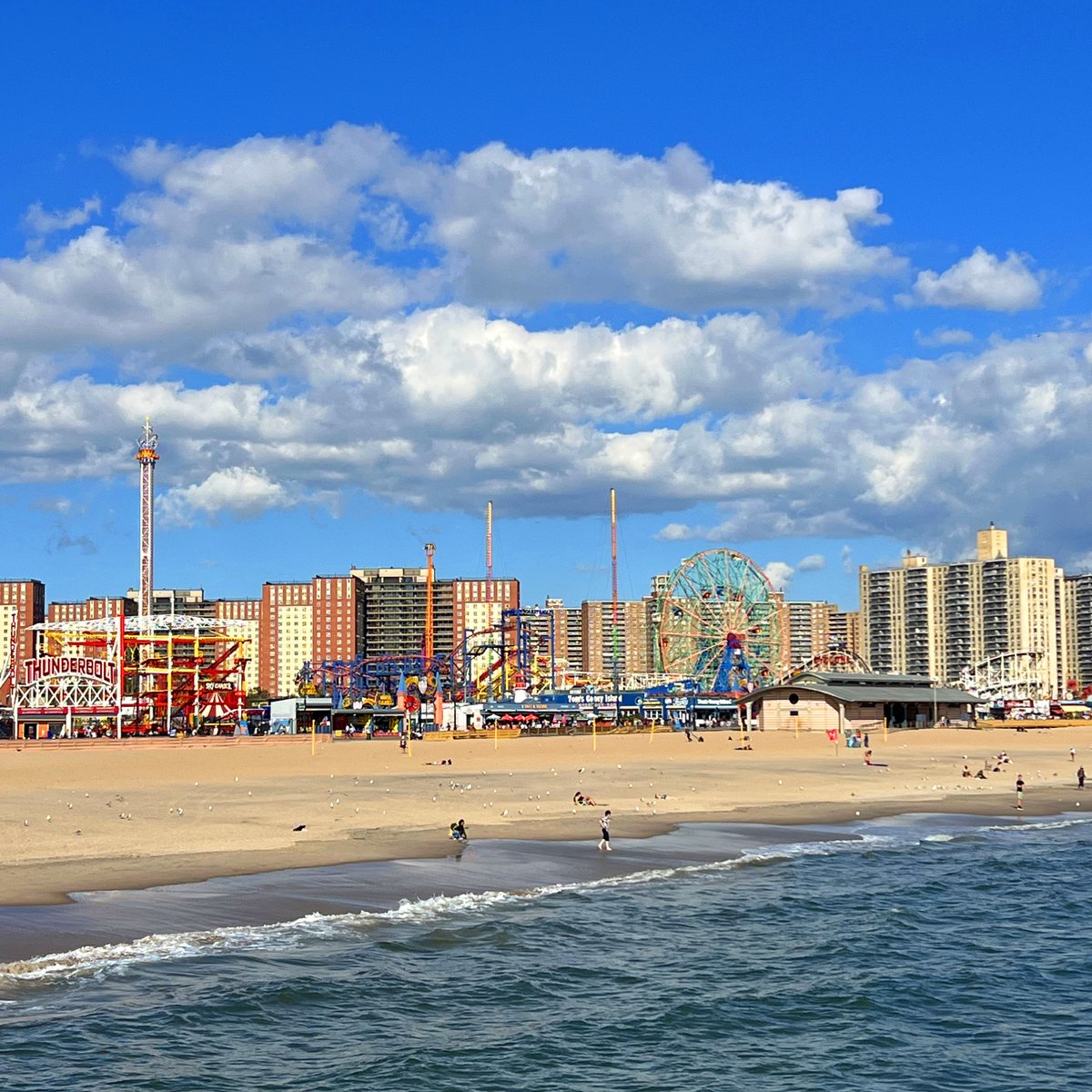 hammackb's tweet photo. #CognitiveShuffling
#AtlanticOcean
#NewYorkCity
#Brooklyn
#ConeyIsland
#Cyclone
#WonderWheel
#BriceDailyPhoto https://t.co/75EZeAio4b