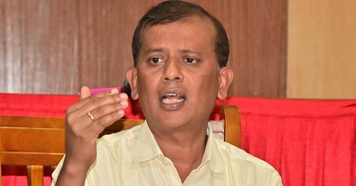 DeccanHerald's tweet photo. There was pressure to remove 3,000 names from electoral roll, reveals Deputy Commissioner Gangadharaswamy https://t.co/7THMoxAOMQ https://t.co/XPSYFhPFnq
