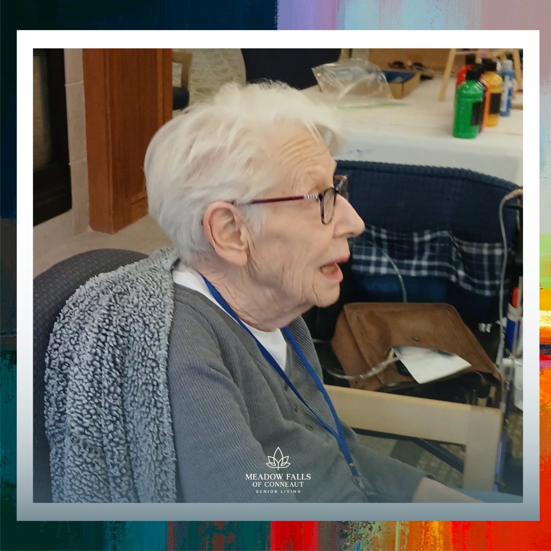 MeadowConneaut's tweet photo. 🎨🎃 Art with Chris Davis got spooky! 🖤 Our residents created adorable paintings of little black cats and jack-o’-lanterns to celebrate the spooky season. 🐈‍⬛🎃✨

#ArtWithChrisDavis #HalloweenArt https://t.co/TM5DBu5huG