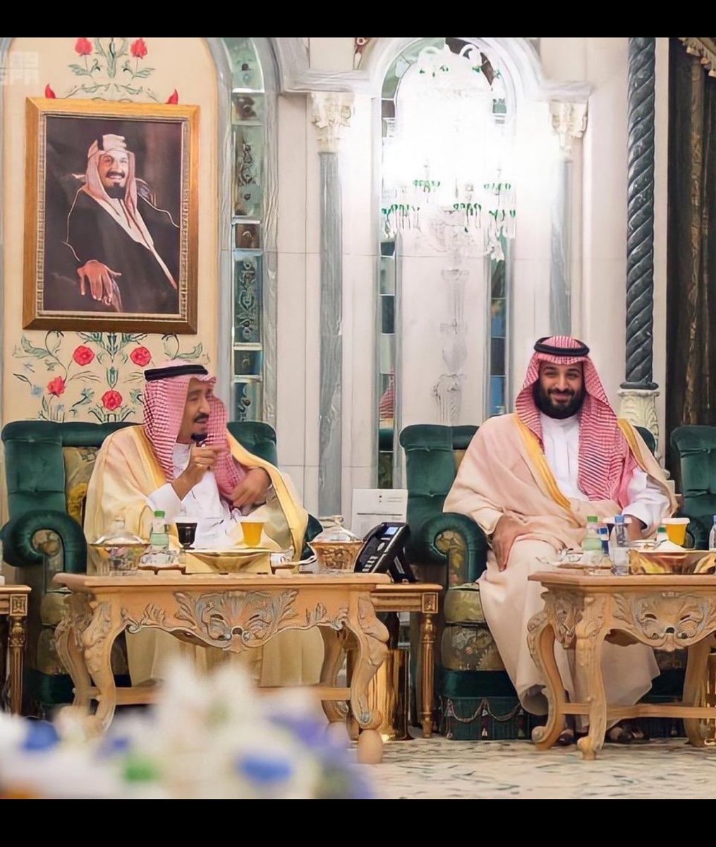 f8sh1's tweet photo. خالص التهاني والتبريكات لمقام سيدي خادم الحرمين الشريفين وسمو سيدي ولي العهد بمناسبة تحقيق منتخب السعودية بطولة كأس الخليج.

🇸🇦🇸🇦
💚💚
#ولي_العهد‌ 
#صقورنا_فخرنا
#المنتخب
#خليجي٢٧ 
#جدة_الان https://t.co/2mwmcU38fB