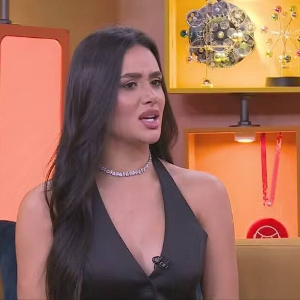 refutandotweets's tweet photo. enquanto a direita é representada por mulheres bonitas como Antonela Braga e Jordana, a esquerda tem oq? Janja? https://t.co/F1WSlaGcdk