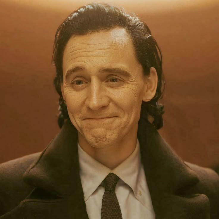 lowhpnpc's tweet photo. Loki                                            also loki
🏴‍☠️☠️💀                                   🥹🥰😘 https://t.co/R94B3pzol5