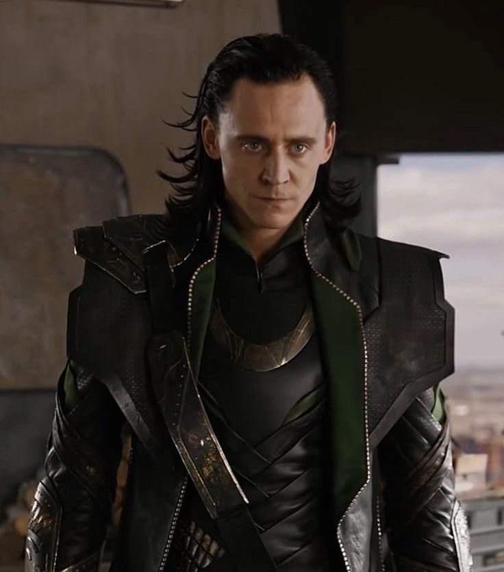 lowhpnpc's tweet photo. Loki                                            also loki
🏴‍☠️☠️💀                                   🥹🥰😘 https://t.co/R94B3pzol5