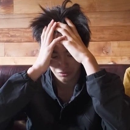 keonlev's tweet photo. why is he always stressing 😭😭😭 https://t.co/YmXYBdEQZm